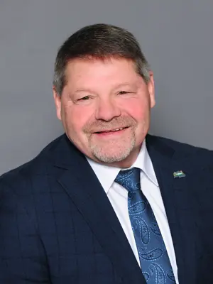 Portrait of Dan Armour